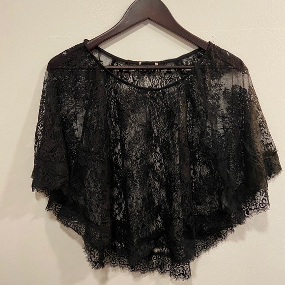 Vintage Lace Winged Blouse - Picture 2 of 3